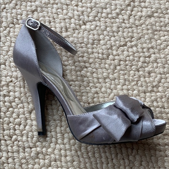Nina Shoes - Pewter Nina Peep Toe Heels